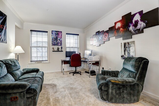 Building Photo - 9307 Drumman Dr