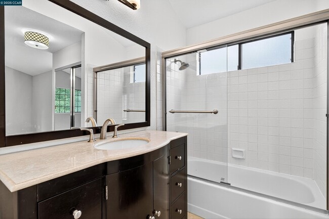 Building Photo - 1202 Devonwood