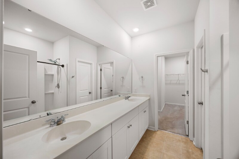 Building Photo - 367 Matuskovic Dr