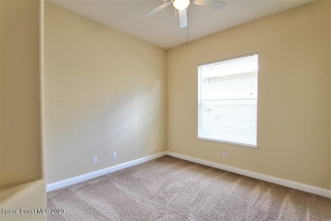 Building Photo - 1175 Clubhouse Dr