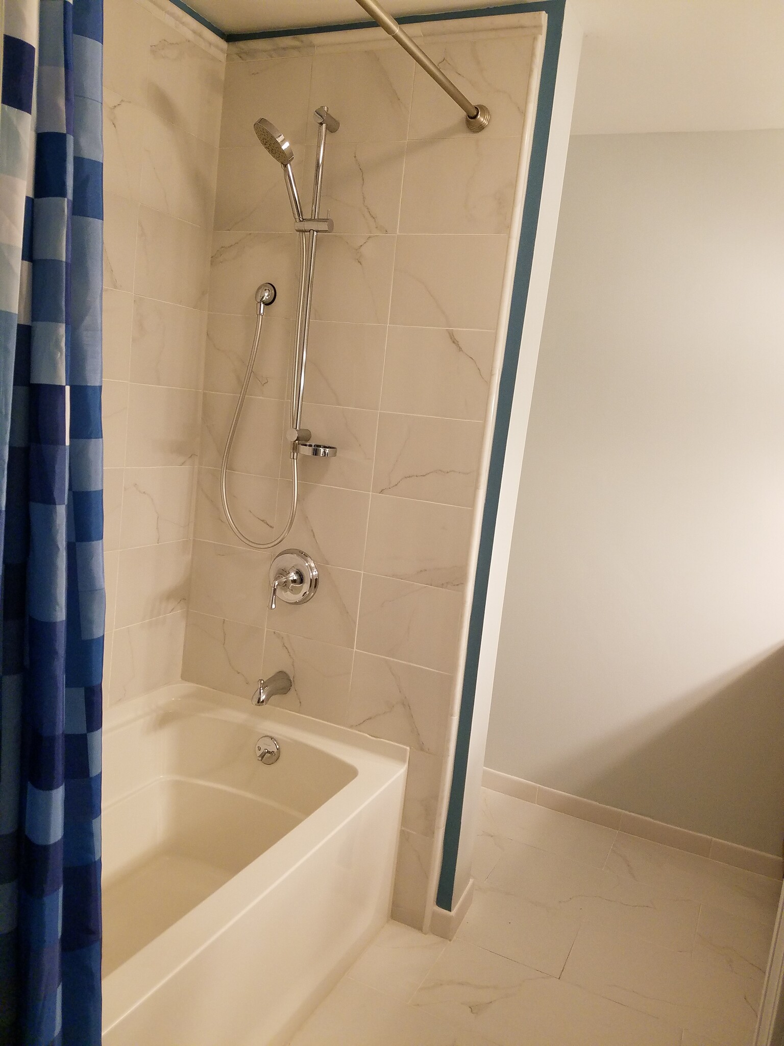 Clean updated bathroom with large vanity &amp; tiled shower! - 1901 Bodwell Rd