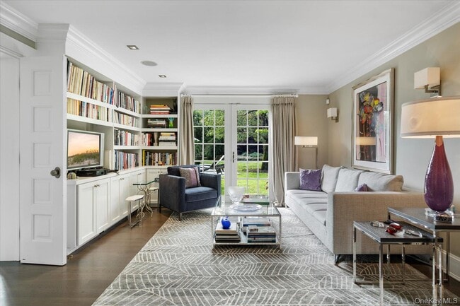 Building Photo - 231 Flying Point Rd