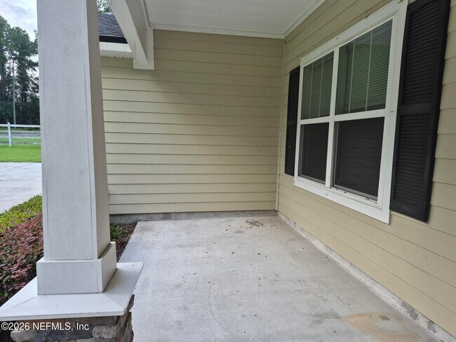 Building Photo - 6806 Old Middleburg Rd S