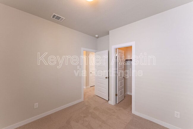 Building Photo - 354 Hortus Dr