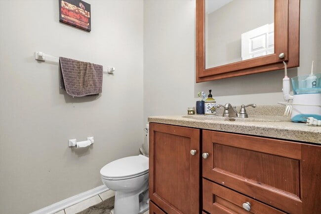 Building Photo - 2227 Avalon Ct S