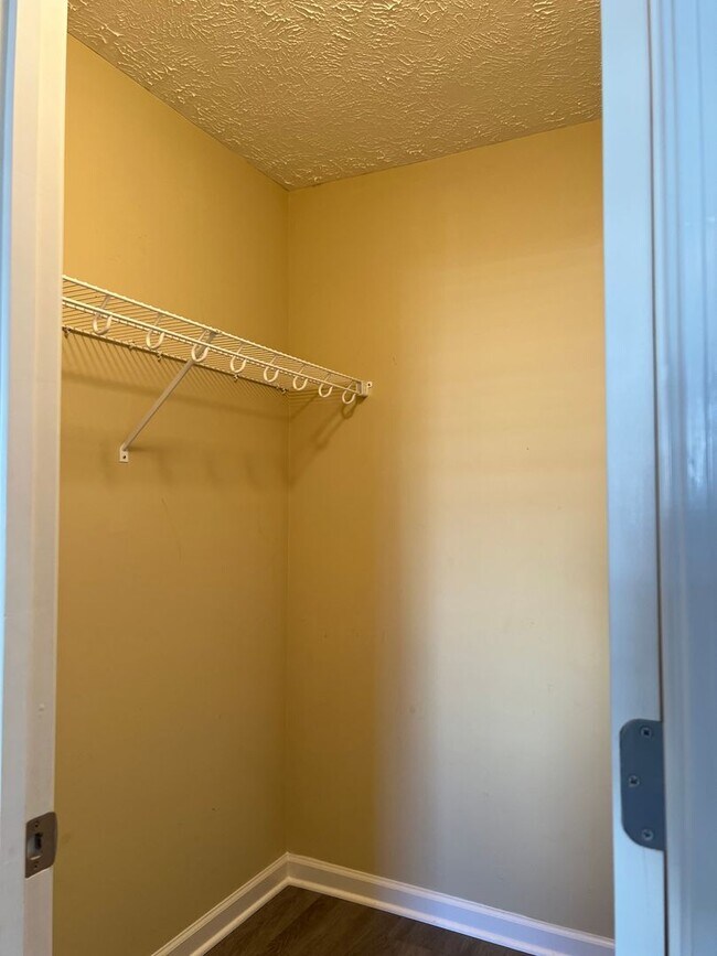 Building Photo - Laura Jeanne Luxury Townhome