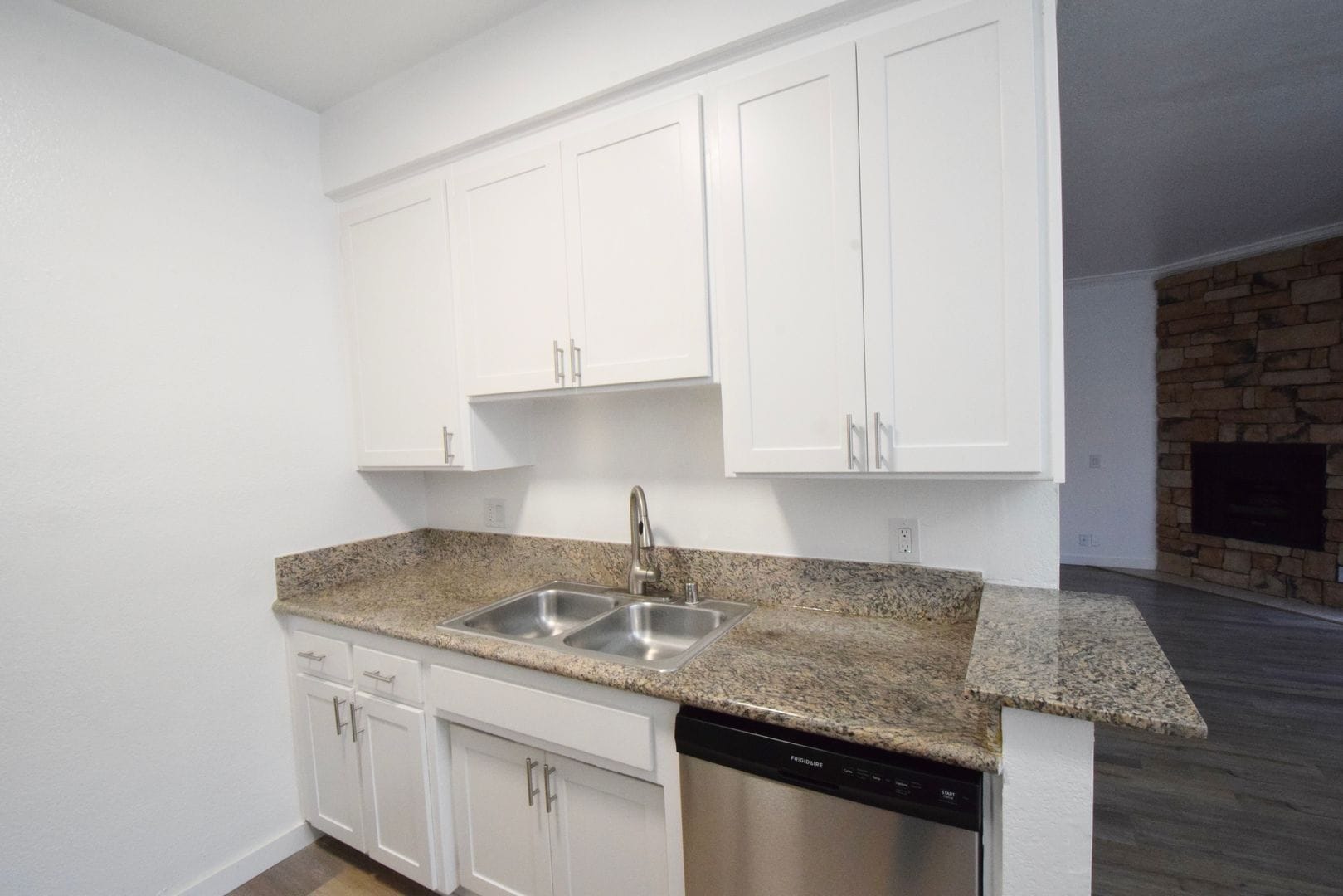 Building Photo - 11107 La Maida St