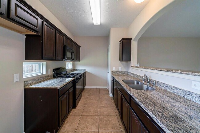 Building Photo - 10703 Prillerman Trails Dr