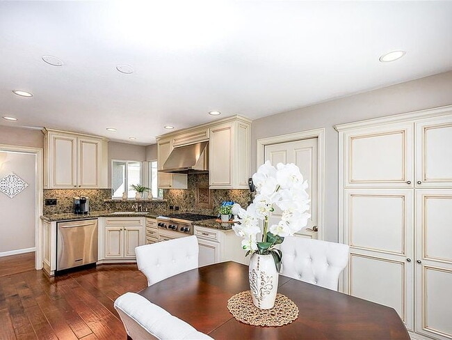 Building Photo - "Charming 4-Bed Oasis in Pleasanton – Spacious 1607 Sq Ft Home with 2 Full Baths!"