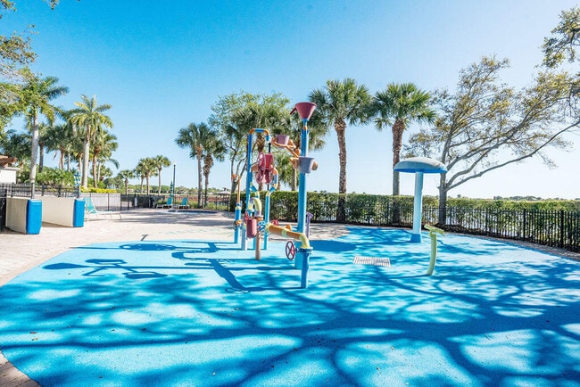 Building Photo - 318 September St