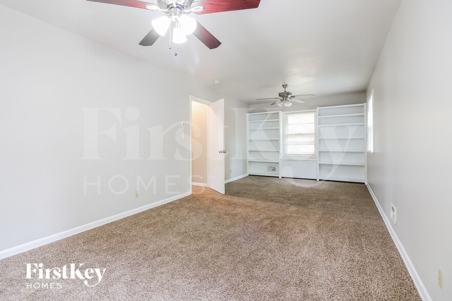 Building Photo - 3508 S Leslie Ave