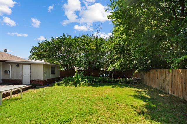 Building Photo - 2629 Peach Tree Ln