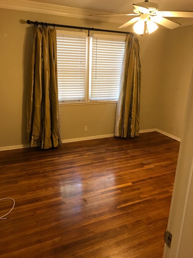 Bedroom - 3857 Prospect Ave