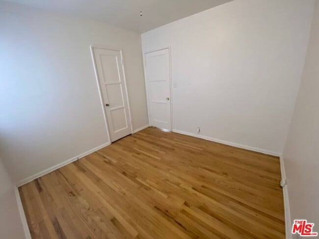 Building Photo - 6426 W 83rd St