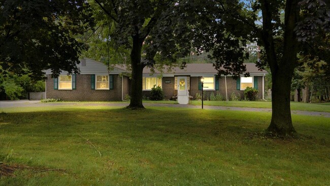 Building Photo - 32447 Six Mile Rd