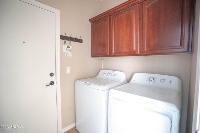 Building Photo - 19396 N Lousandra Dr