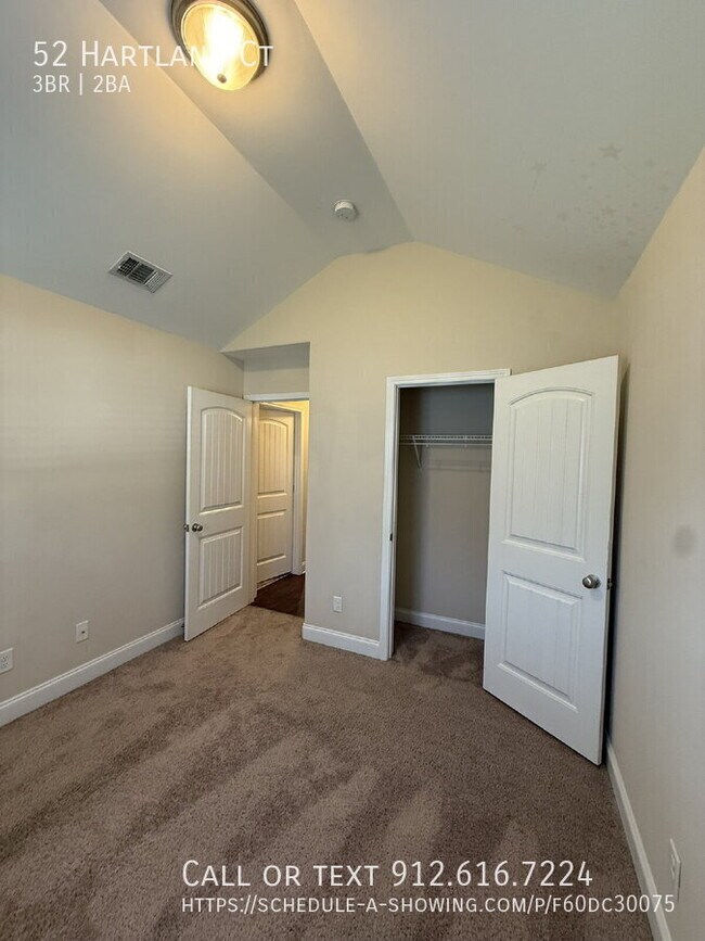 Building Photo - 52 Hartland Ct