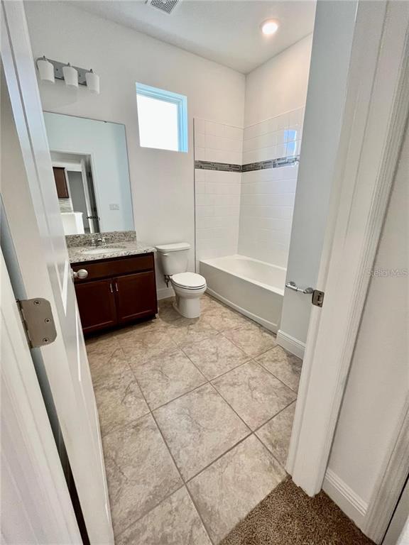 Building Photo - 14815 Milfoil Ave