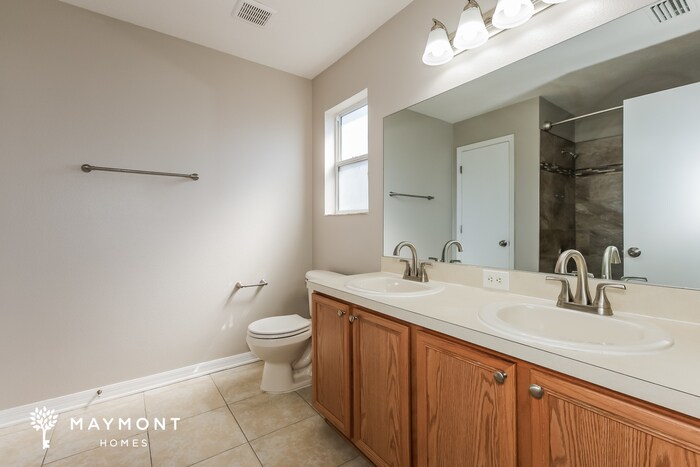 Building Photo - 13605 Botany Bay Ct