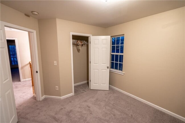 Building Photo - 1188 Ira St SW