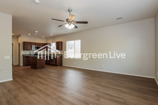 Building Photo - 11606 W Kinderman Dr