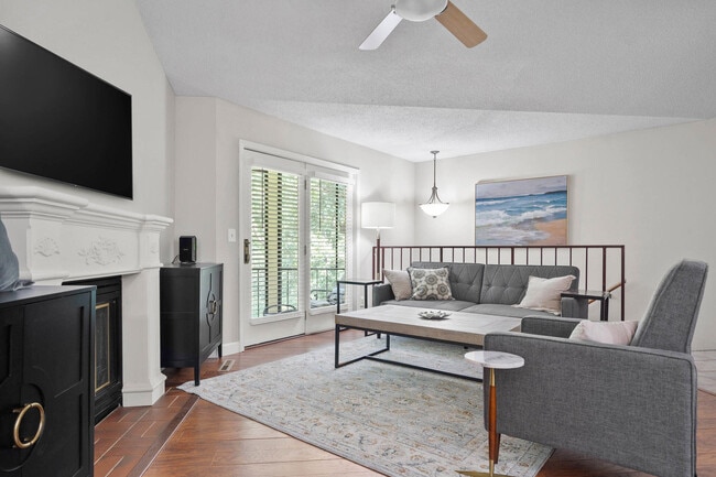 Building Photo - 1407 Park De Ville Pl