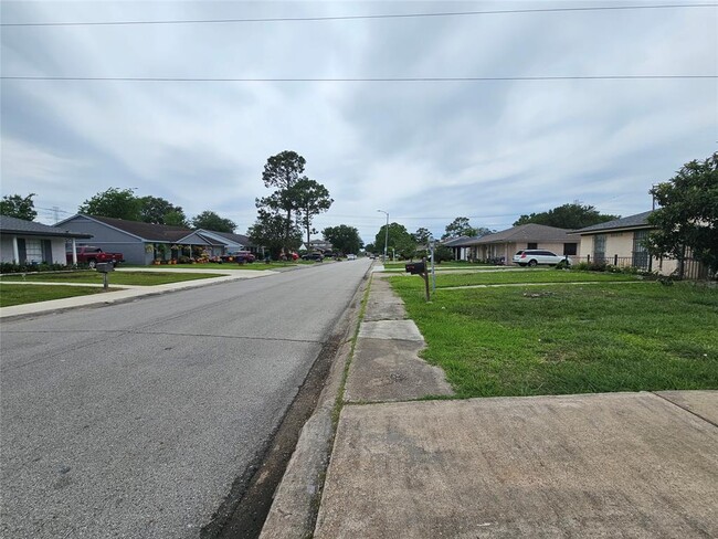 Building Photo - 11330 Carvel Ln