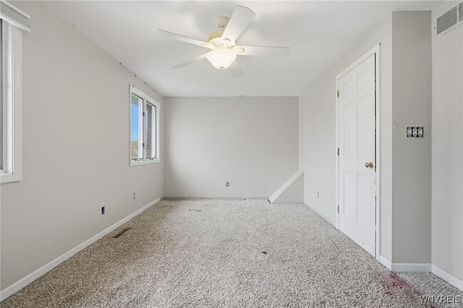 Building Photo - 8221 Clarence Ln N