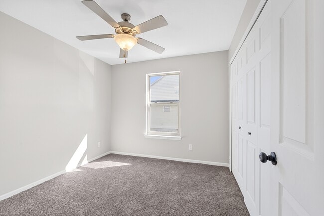 Building Photo - 300 Taddeo Dr