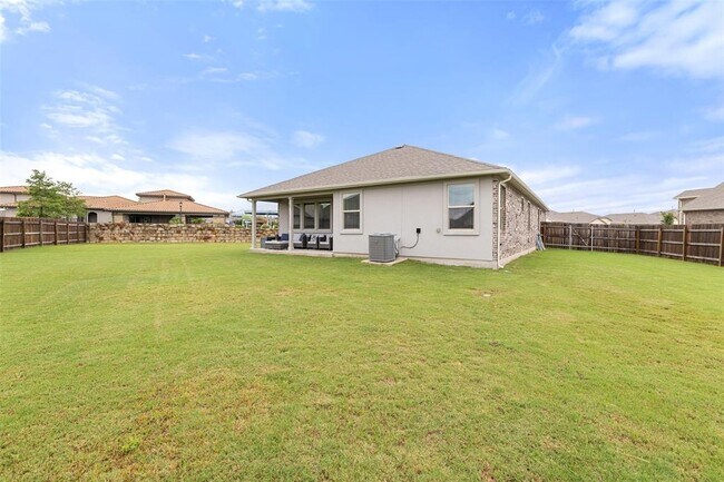 Building Photo - 16401 Coratina Dr