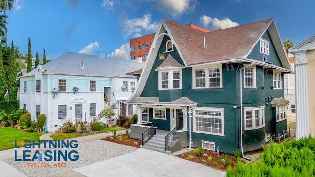 Building Photo - 1732 Wilton Pl