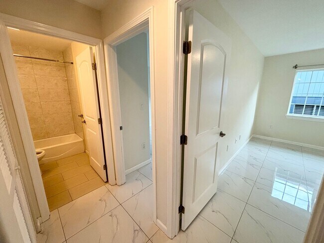 Building Photo - 118 Kaloko Lane