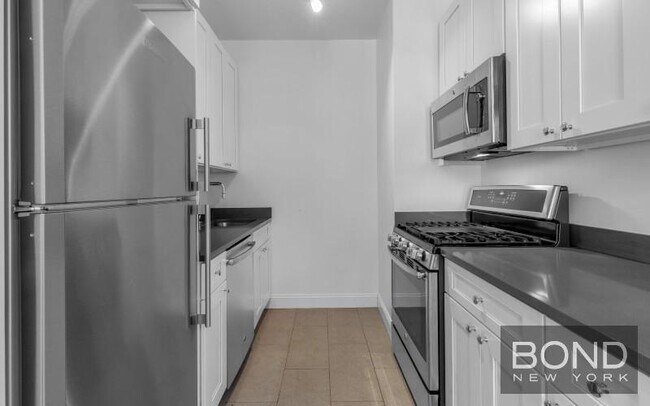 Building Photo - 12 East 86th St