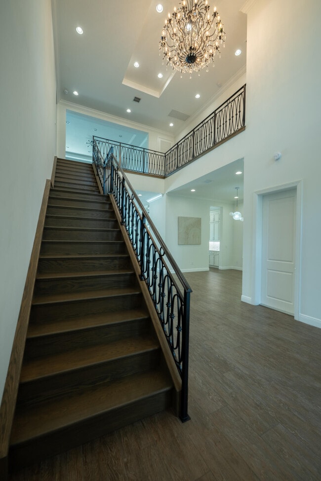 Building Photo - 13026 Artisan Cir
