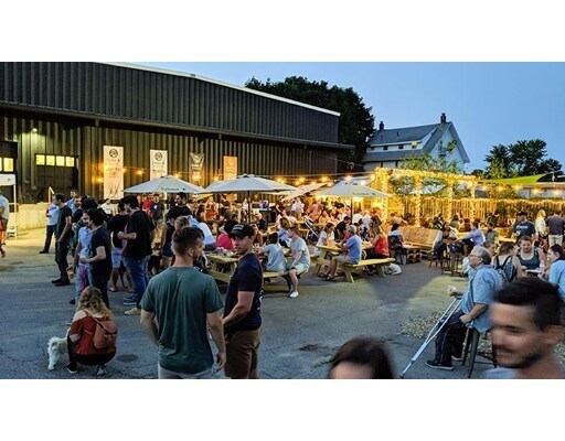 Building Photo - 11 Nelson St