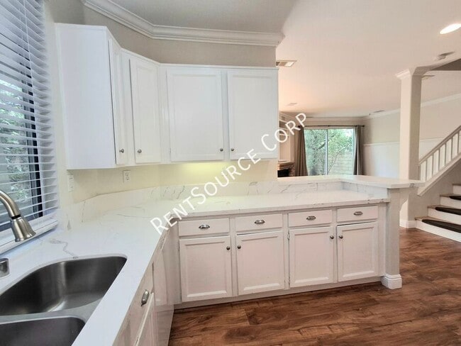 Building Photo - 22900 Cheyenne Dr