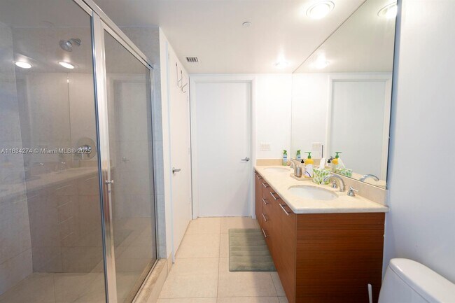 Building Photo - 50 Biscayne Blvd