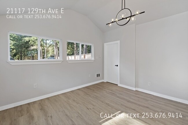 Building Photo - 21117 129th Ave E