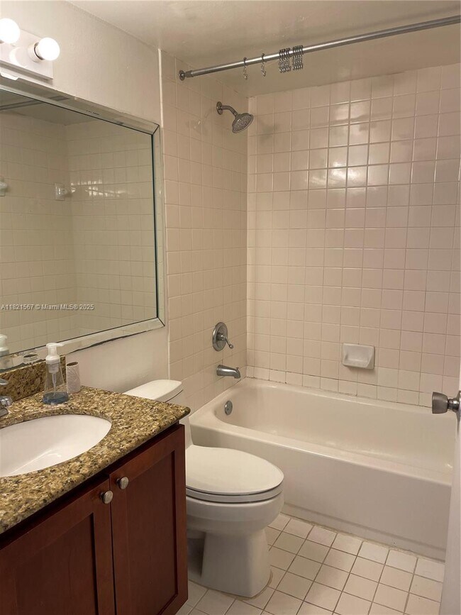 Building Photo - 770 Claughton Island Dr