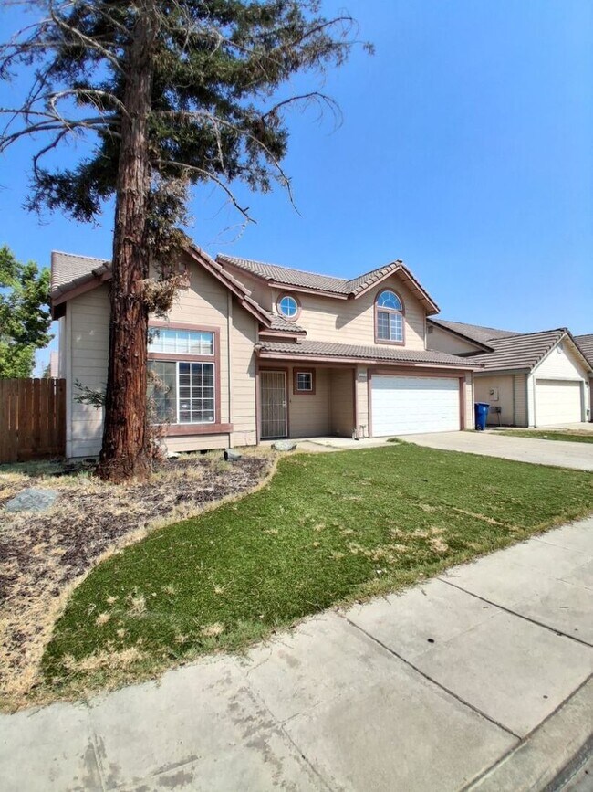 Building Photo - 277 W El Paso Ave