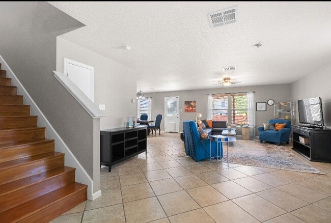Building Photo - Furnished 4-Bedroom Home in Buda – Price J...