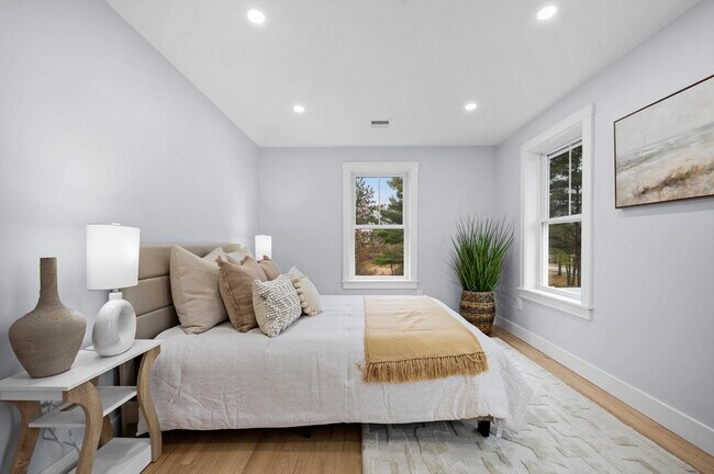 Building Photo - 69 Readville St