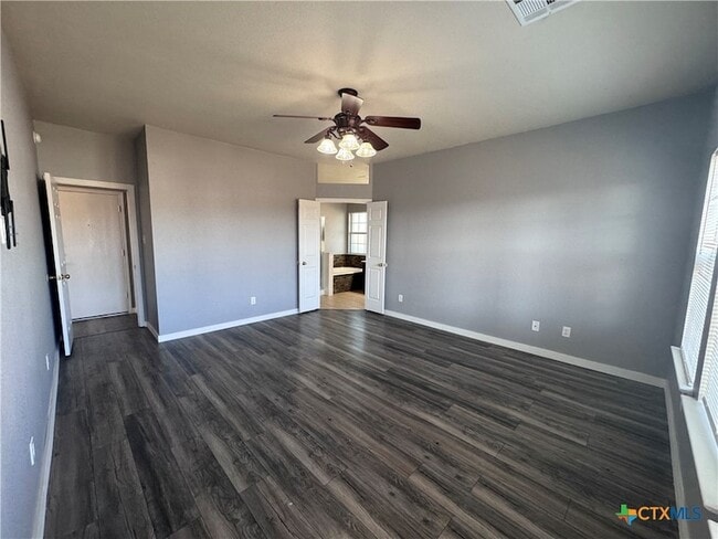 Building Photo - 701 Black Hills Trail