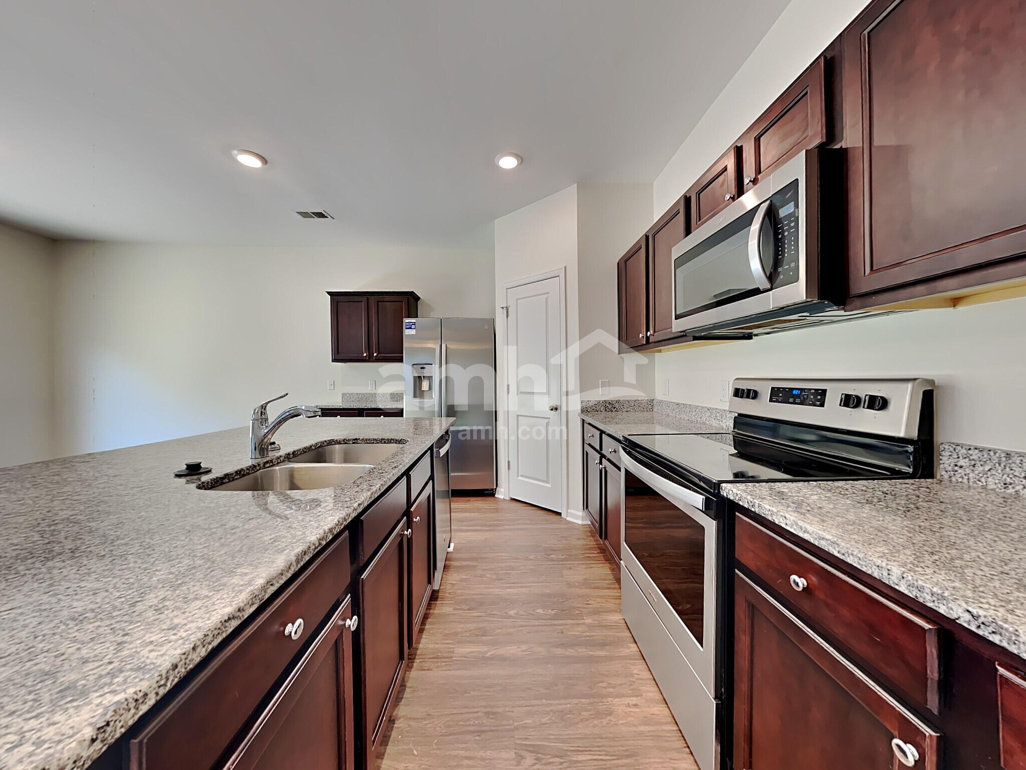 Building Photo - 123 Orion Way