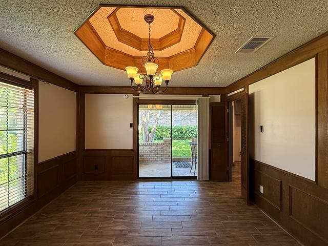 Building Photo - 3806 Whiterock Trail