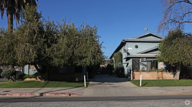 Building Photo - 5307-5309 Lincoln Ave