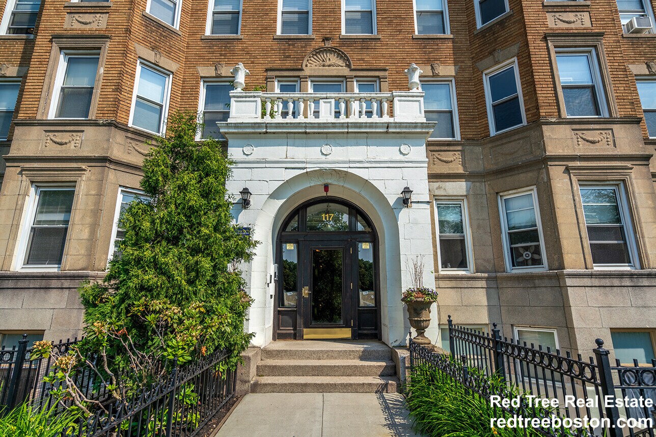 Building Photo - 117 Park Dr