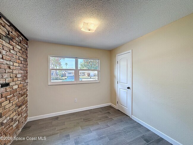 Building Photo - 1315 Lester Ct