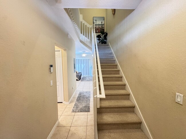 Building Photo - Fully Furnished 5-Bed End-Unit Townhome with Hot Tub in Gated Coral Cay! WASHER & DRYER INCLUDED!