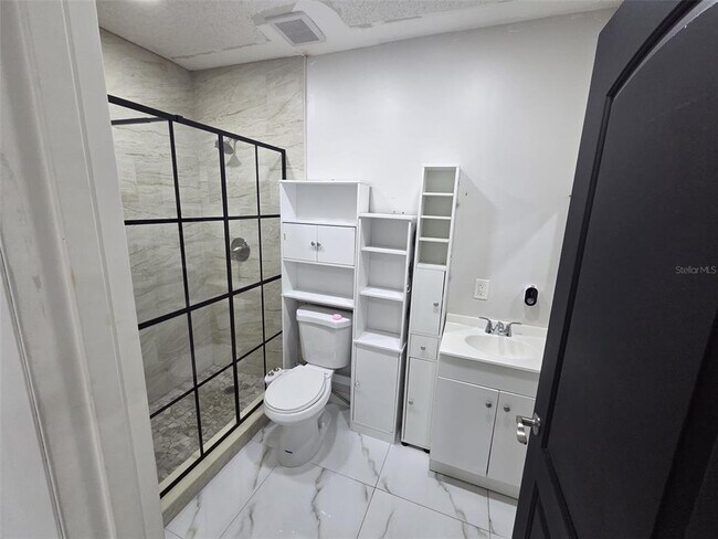 Building Photo - 1761 SW Monterrey Ln